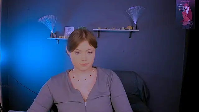 nikole kitt online show from December 2025 08:05:02 PM