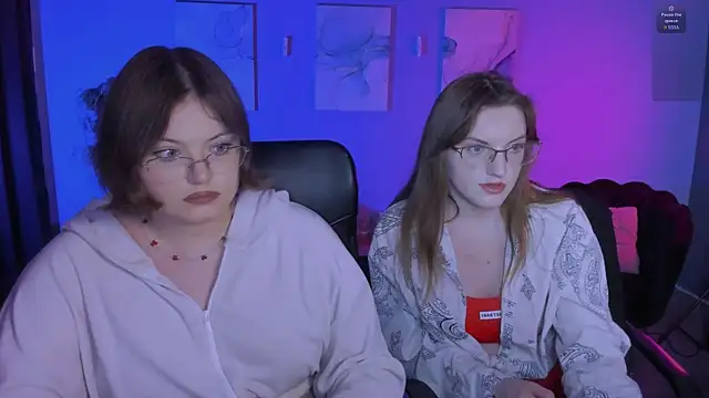 nikole kitt online show from April 2026 06:56:02 PM