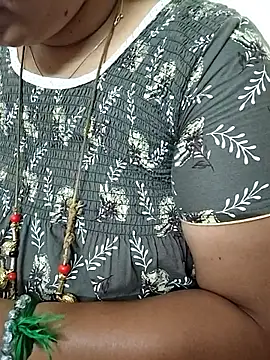 Snapshot of gaurika18 chatting on November 2025 03:30:01 AM gaurika18 online show from November 2025 03:30:01 AM