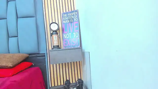 candela collinss online show from January 2025 03:28:02 PM