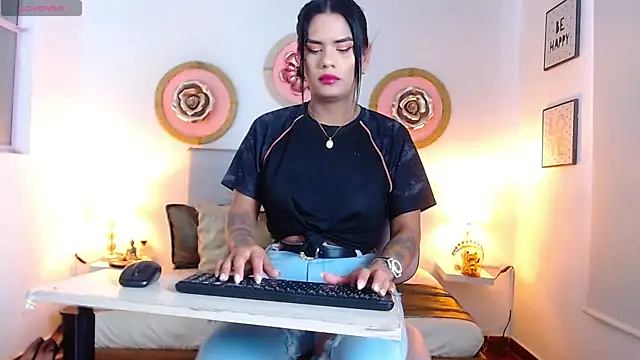 zoe hecate sexx online show from April 2026 07:25:02 PM