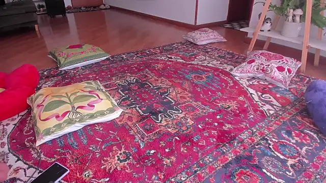 Whitekitty-exe online show from February 2025 05:09:01 PM