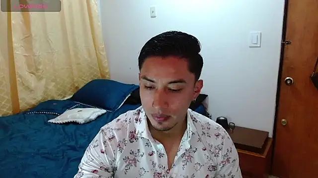 Snapshot of Davixx258 chatting on February 2026 11:45:01 PM Davixx258 online show from February 2026 11:45:01 PM