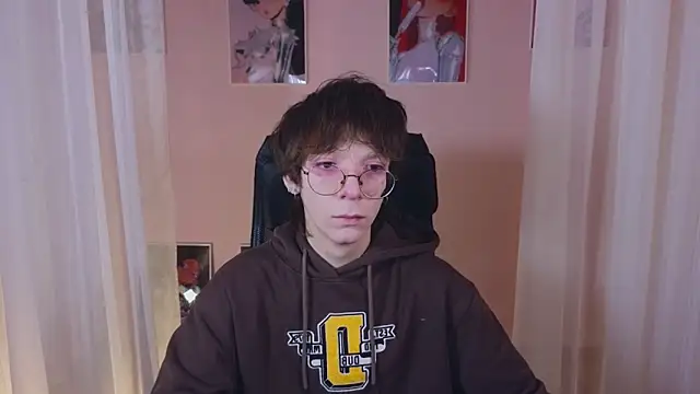 Snapshot of TommieH chatting on February 2025 05:21:02 AM TommieH online show from February 2025 05:21:02 AM