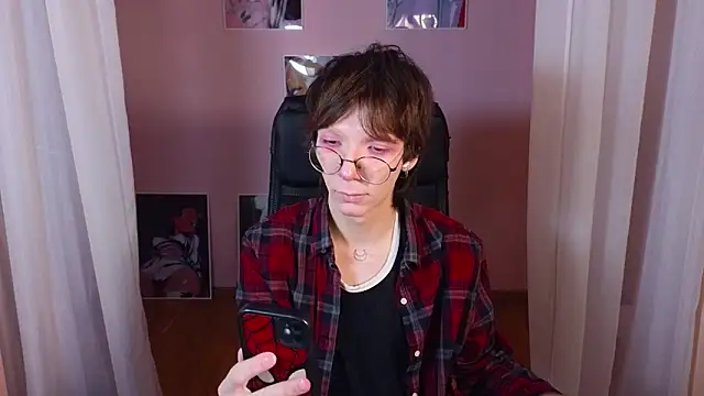 Snapshot of TommieH chatting on February 2025 05:30:02 AM TommieH online show from February 2025 05:30:02 AM