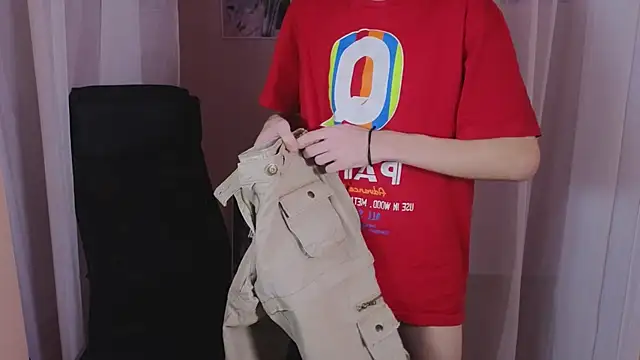 Snapshot of TommieH chatting on February 2025 05:18:02 AM TommieH online show from February 2025 05:18:02 AM