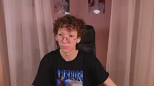 Snapshot of TommieH chatting on February 2025 05:40:01 AM TommieH online show from February 2025 05:40:01 AM