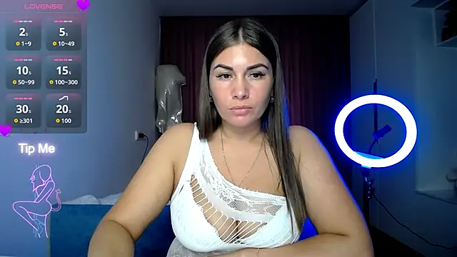 LinaSparks online show from March 2026 02:20:01 PM