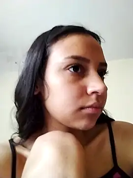 emma ambar online show from October 2025 05:10:02 PM