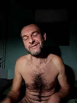 Andrzej-M online show from October 2025 07:00:01 PM