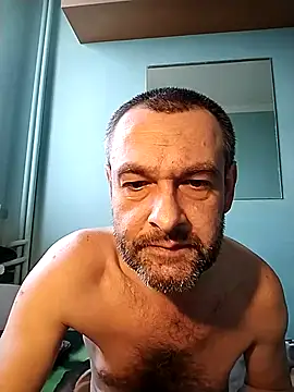 Andrzej-M online show from November 2025 07:19:01 AM