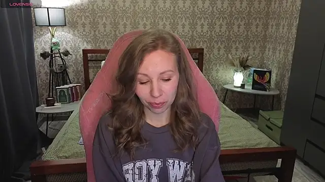 Lill Mary online show from January 2026 03:22:02 AM