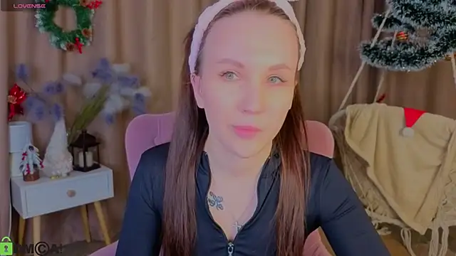 Snapshot of Wendy_mm chatting on December 2025 09:13:02 AM Wendy mm online show from December 2025 09:13:02 AM