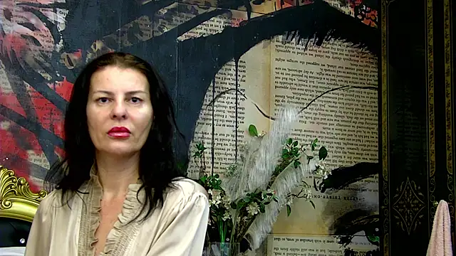 TessaKlarn online show from October 2025 05:37:01 AM