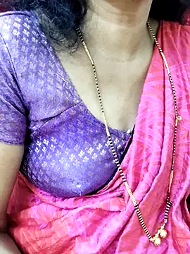 Snapshot of anuradha1432 chatting on September 2025 09:11:02 AM anuradha1432 online show from September 2025 09:11:02 AM