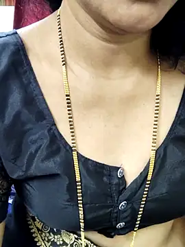 Snapshot of anuradha1432 chatting on September 2025 09:54:02 AM anuradha1432 online show from September 2025 09:54:02 AM