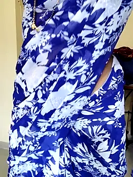 Snapshot of anuradha1432 chatting on September 2025 09:45:02 AM anuradha1432 online show from September 2025 09:45:02 AM