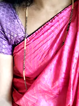 Snapshot of anuradha1432 chatting on September 2025 07:12:01 AM anuradha1432 online show from September 2025 07:12:01 AM