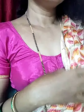 Snapshot of anuradha1432 chatting on September 2025 08:19:01 AM anuradha1432 online show from September 2025 08:19:01 AM