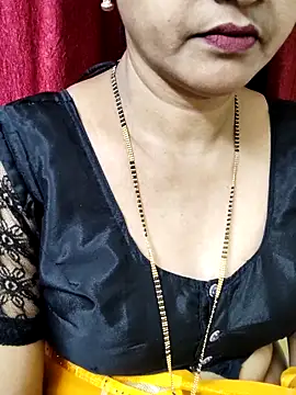 Snapshot of anuradha1432 chatting on November 2025 05:55:02 PM anuradha1432 online show from November 2025 05:55:02 PM