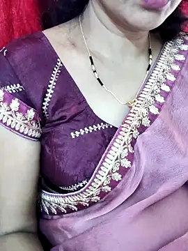 Snapshot of anuradha1432 chatting on November 2025 06:14:01 AM anuradha1432 online show from November 2025 06:14:01 AM