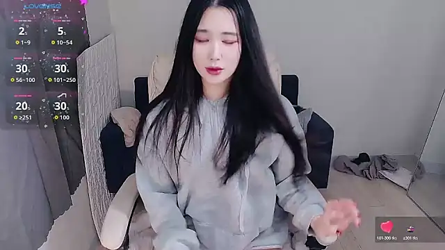 who Lilly online show from November 2025 12:27:01 PM