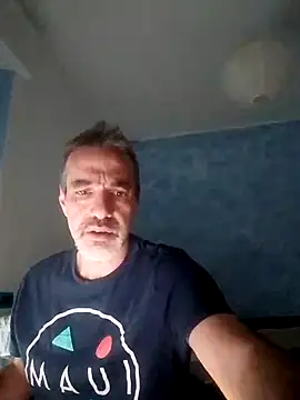 Snapshot of Marcolino183 chatting on December 2024 02:49:02 PM Marcolino183 online show from December 2024 02:49:02 PM