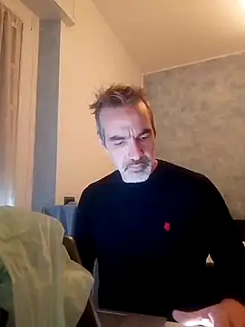 Snapshot of Marcolino183 chatting on January 2025 03:28:01 PM Marcolino183 online show from January 2025 03:28:01 PM