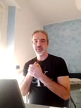 Snapshot of Marcolino183 chatting on January 2025 09:24:01 AM Marcolino183 online show from January 2025 09:24:01 AM