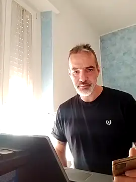 Snapshot of Marcolino183 chatting on February 2025 09:25:02 AM Marcolino183 online show from February 2025 09:25:02 AM