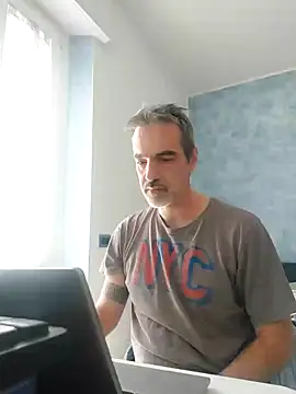 Snapshot of Marcolino183 chatting on March 2025 10:17:01 AM Marcolino183 online show from March 2025 10:17:01 AM