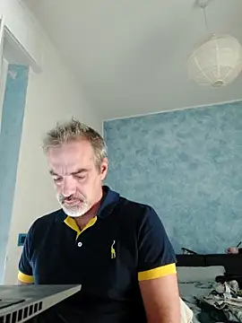 Snapshot of Marcolino183 chatting on September 2025 07:31:01 AM Marcolino183 online show from September 2025 07:31:01 AM