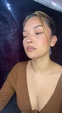 baby lizy online show from February 2025 07:51:01 PM