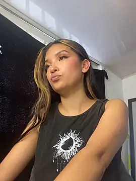 baby lizy online show from March 2025 09:10:02 PM