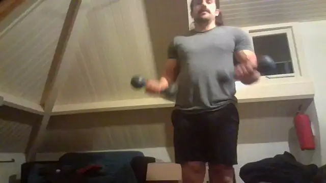 Mclozzz online show from November 2025 03:29:02 AM