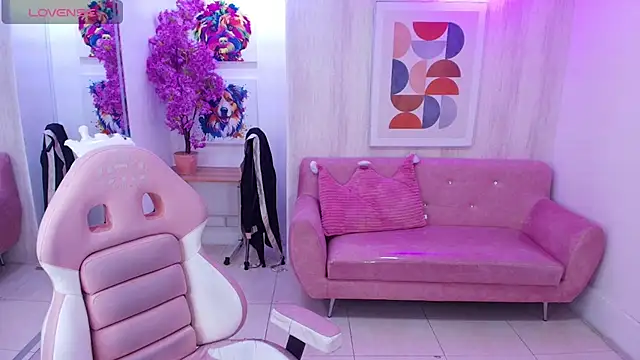 Gabby evanns online show from April 2026 12:11:02 PM