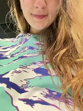 psilybaby online show from February 2025 06:33:01 AM