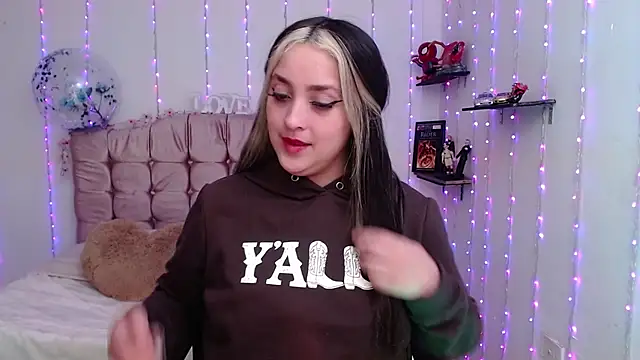 sapphire lilac online show from December 2024 09:16:02 AM