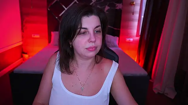 MirandaWong online show from September 2025 05:00:01 AM