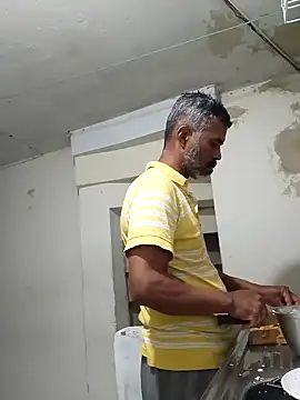 Snapshot of yourprivateproperty chatting on September 2025 12:12:01 AM yourprivateproperty online show from September 2025 12:12:01 AM