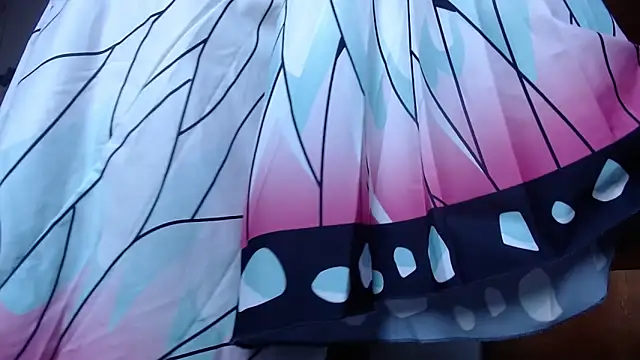 calioppe01 online show from November 2025 12:59:01 PM