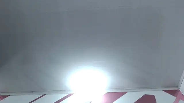 Snapshot of Kitten_Hot_ chatting on November 2025 03:18:02 AM Kitten Hot online show from November 2025 03:18:02 AM