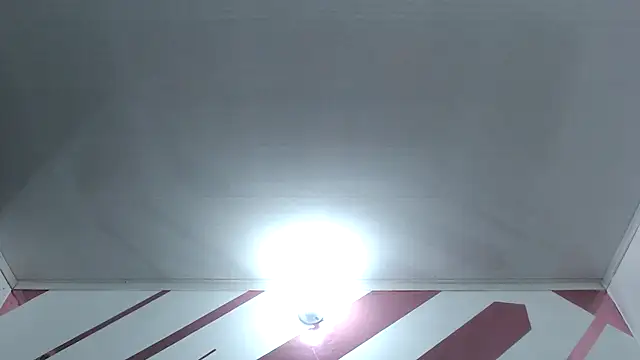 Snapshot of Kitten_Hot_ chatting on December 2025 04:22:01 AM Kitten Hot online show from December 2025 04:22:01 AM