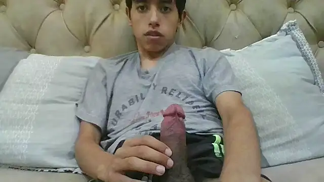 Snapshot of danuel23 chatting on December 2024 08:11:01 PM danuel23 online show from December 2024 08:11:01 PM