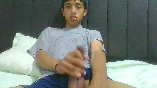 Snapshot of danuel23 chatting on November 2025 08:42:01 PM danuel23 online show from November 2025 08:42:01 PM