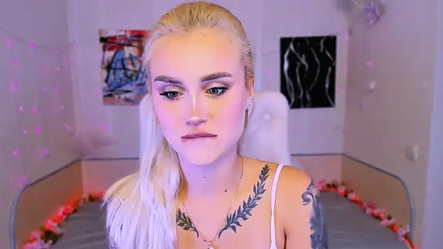  Ravenaa online show from November 2025 03:14:02 PM