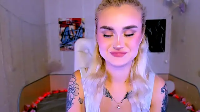  Ravenaa online show from November 2025 01:36:01 PM