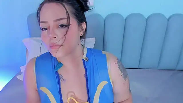 Snapshot of curvy_rousi chatting on November 2025 11:32:02 AM curvy rousi online show from November 2025 11:32:02 AM