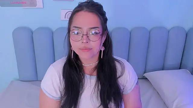 Snapshot of curvy_rousi chatting on November 2025 11:42:02 AM curvy rousi online show from November 2025 11:42:02 AM