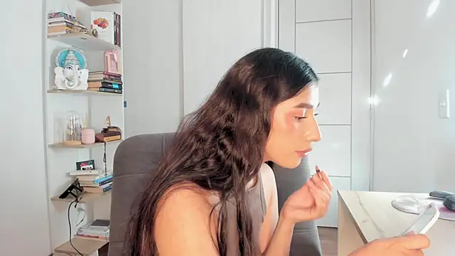 danna davis18 online show from June 2026 09:46:01 PM